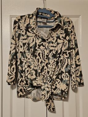 Add Kim And CO Floral Tie-Front Button-Down Shirt in Cream & Olive ADD TO BUNDLE